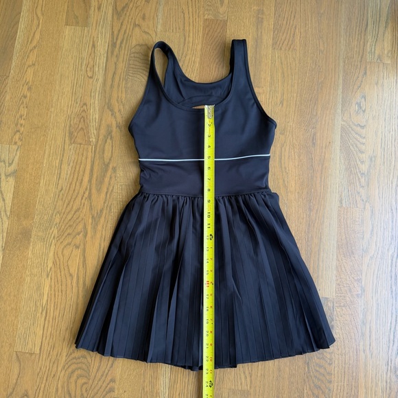 Wilson Sportif Tennis Dress Black sz Small Lined Pleated Skirt Open Back - Picture 6 of 16